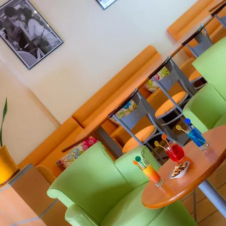 Atc Routes Du Monde Prázdninový areál